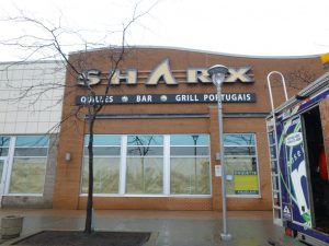 Zak/Montreal Neon Signs