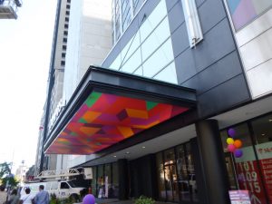 Zak/Montreal Neon Signs